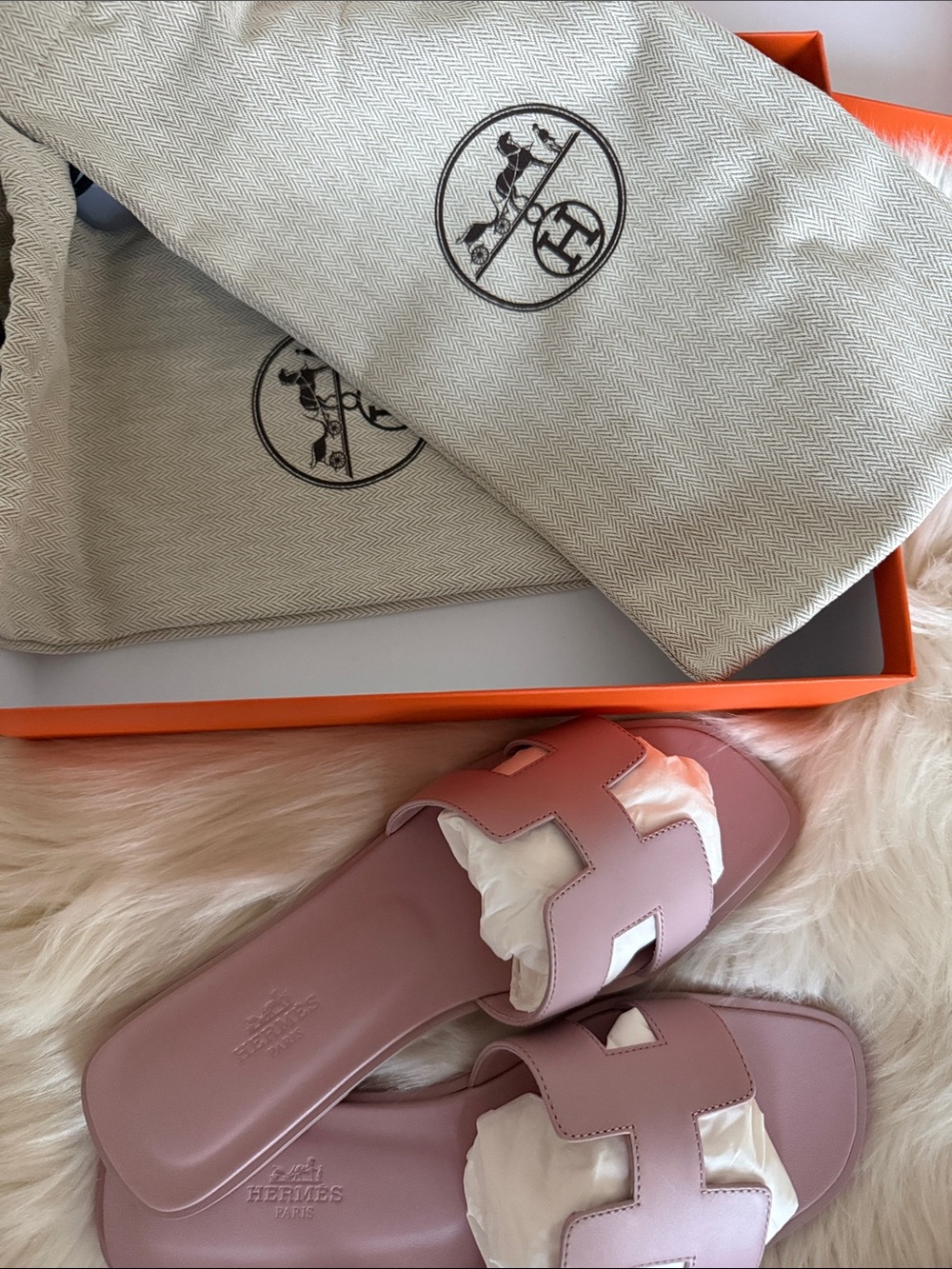 Hermes Oran Sandal Rose Pink suede - Picture 5 of 15